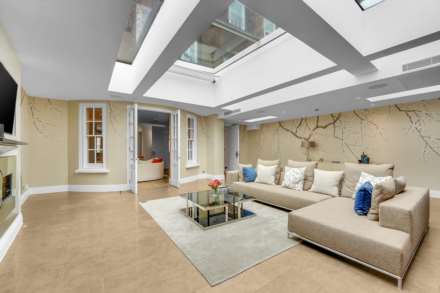 Chelsea Square, Chelsea, SW3, Image 4
