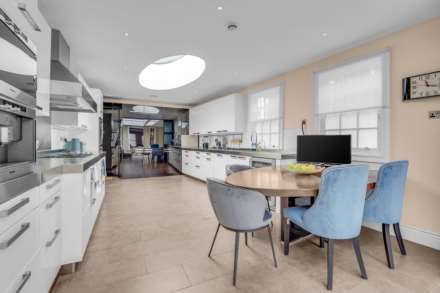 Chelsea Square, Chelsea, SW3, Image 5