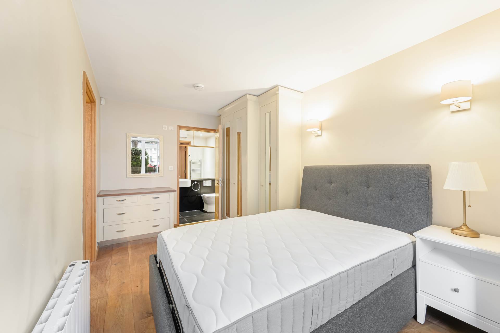 Cheyne Walk, London SW3, Image 5