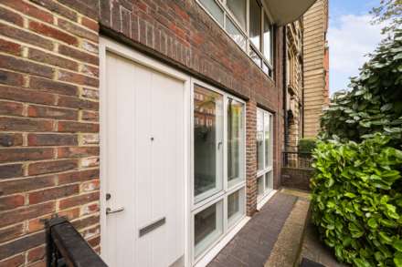 Cheyne Walk, London SW3, Image 11