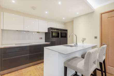 Cheyne Walk, London SW3, Image 3