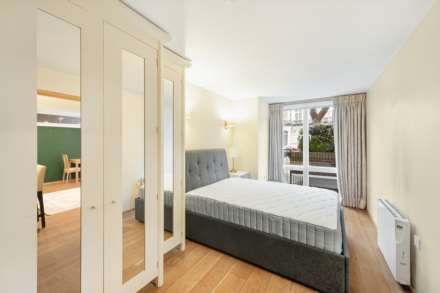 Cheyne Walk, London SW3, Image 6