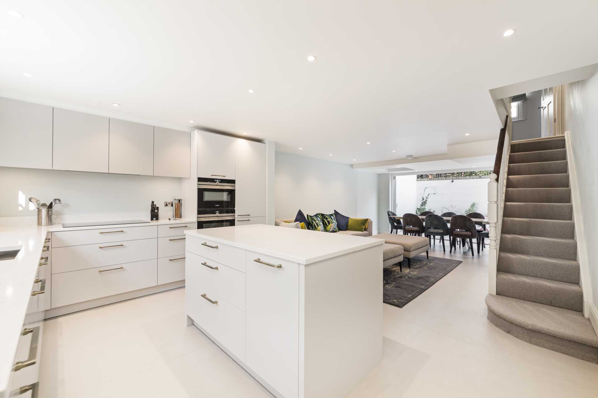 Hasker Street, Chelsea SW3, Image 2