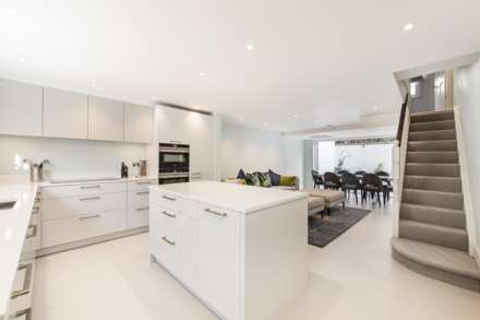 Hasker Street, Chelsea SW3, Image 2
