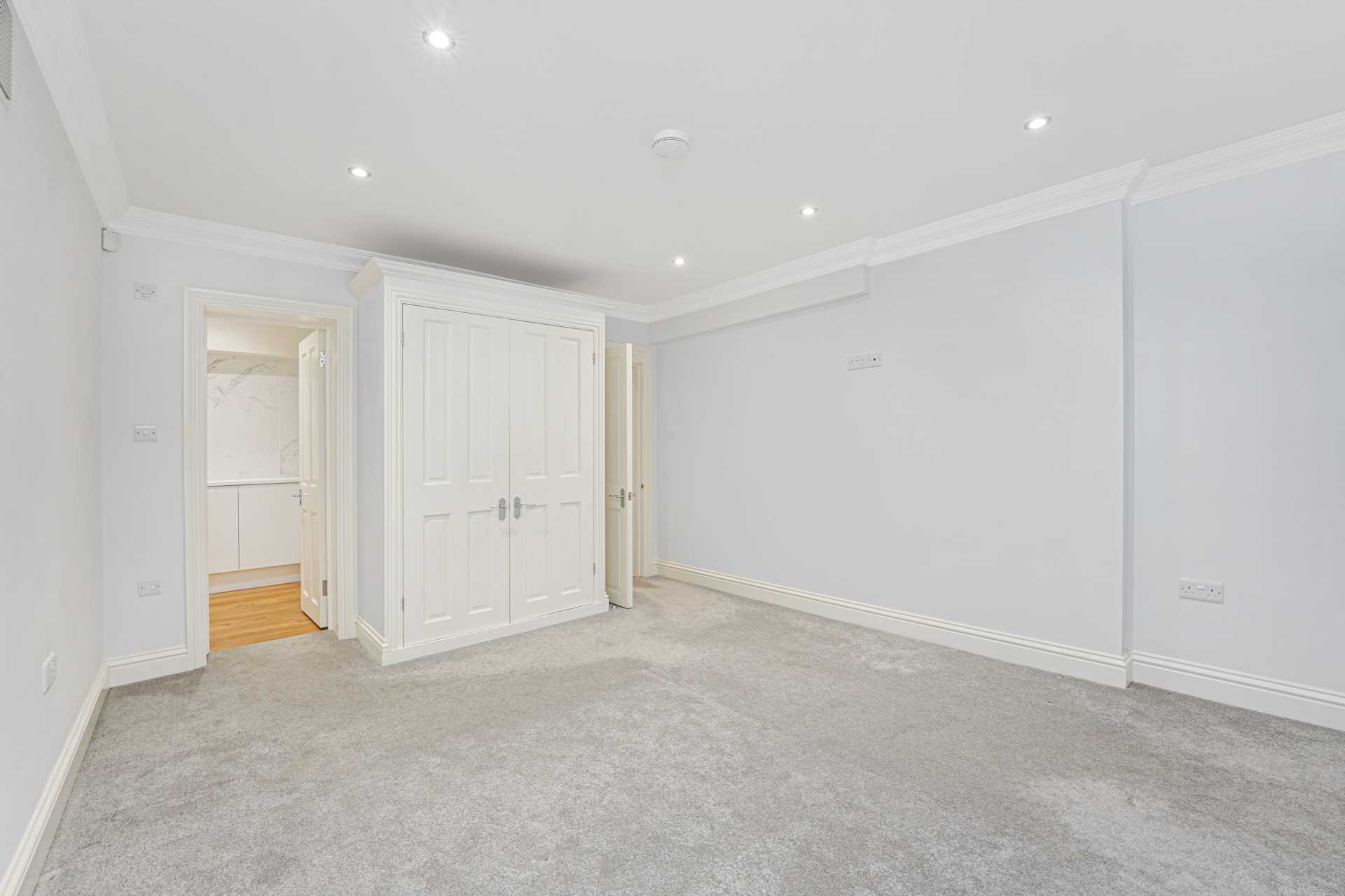 Onslow Gardens, London, SW7, Image 4