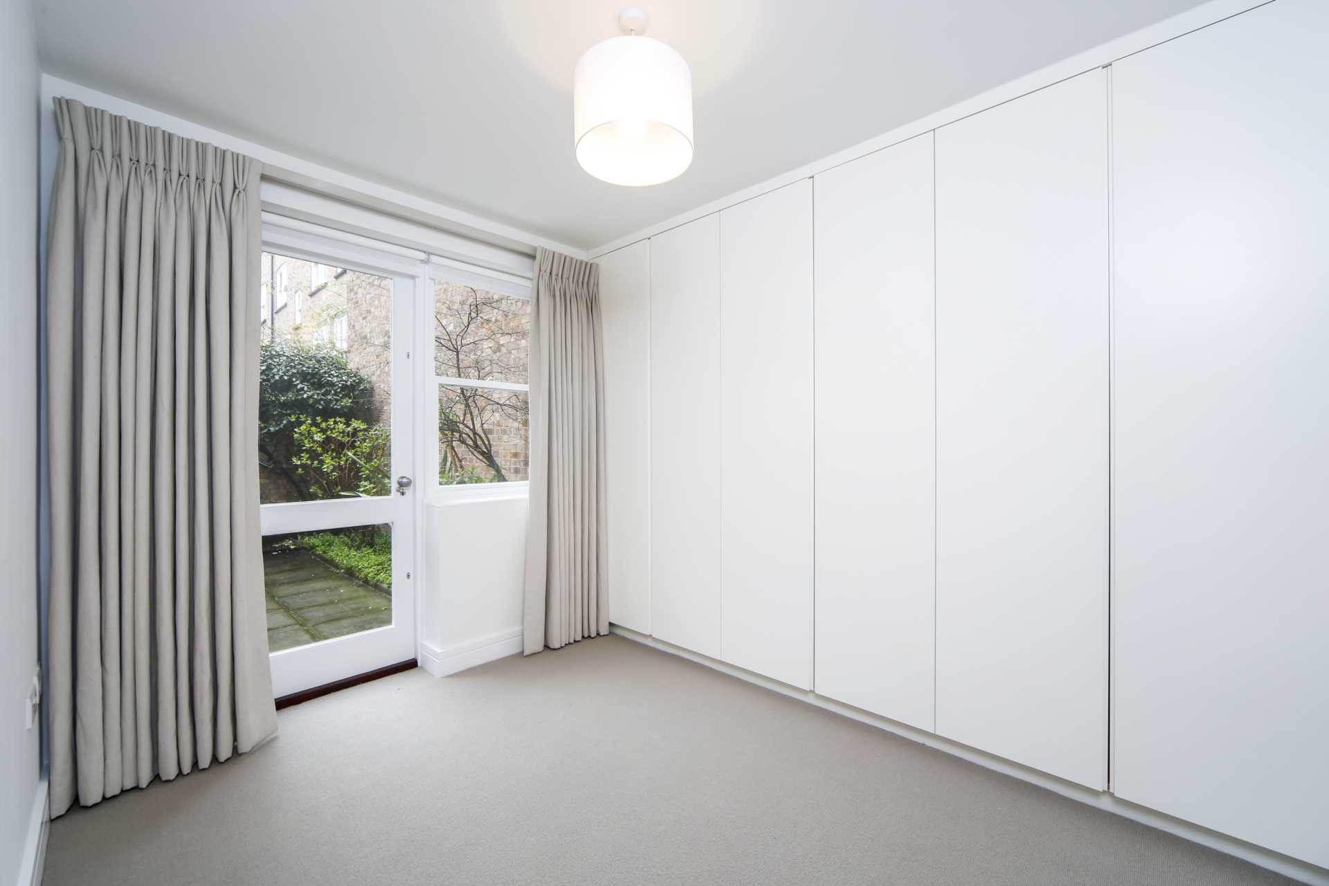 Christchurch Terrace, Chelsea SW3, Image 1