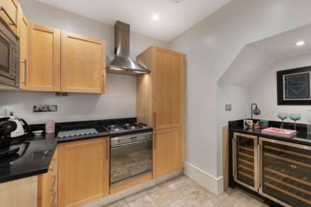 Ormonde Gate, Chelsea SW3, Image 3
