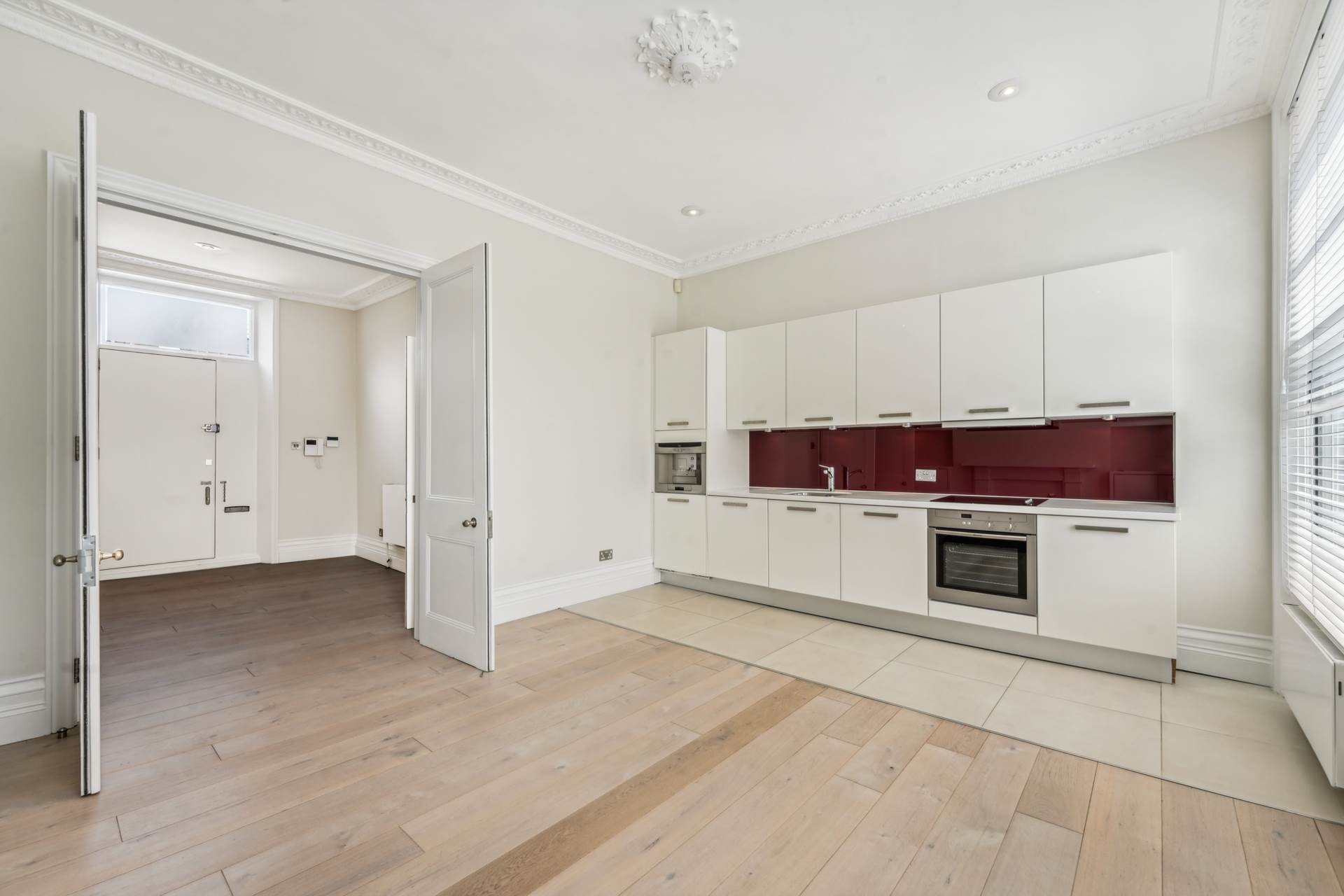 Kings Road, Chelsea SW3, Image 1