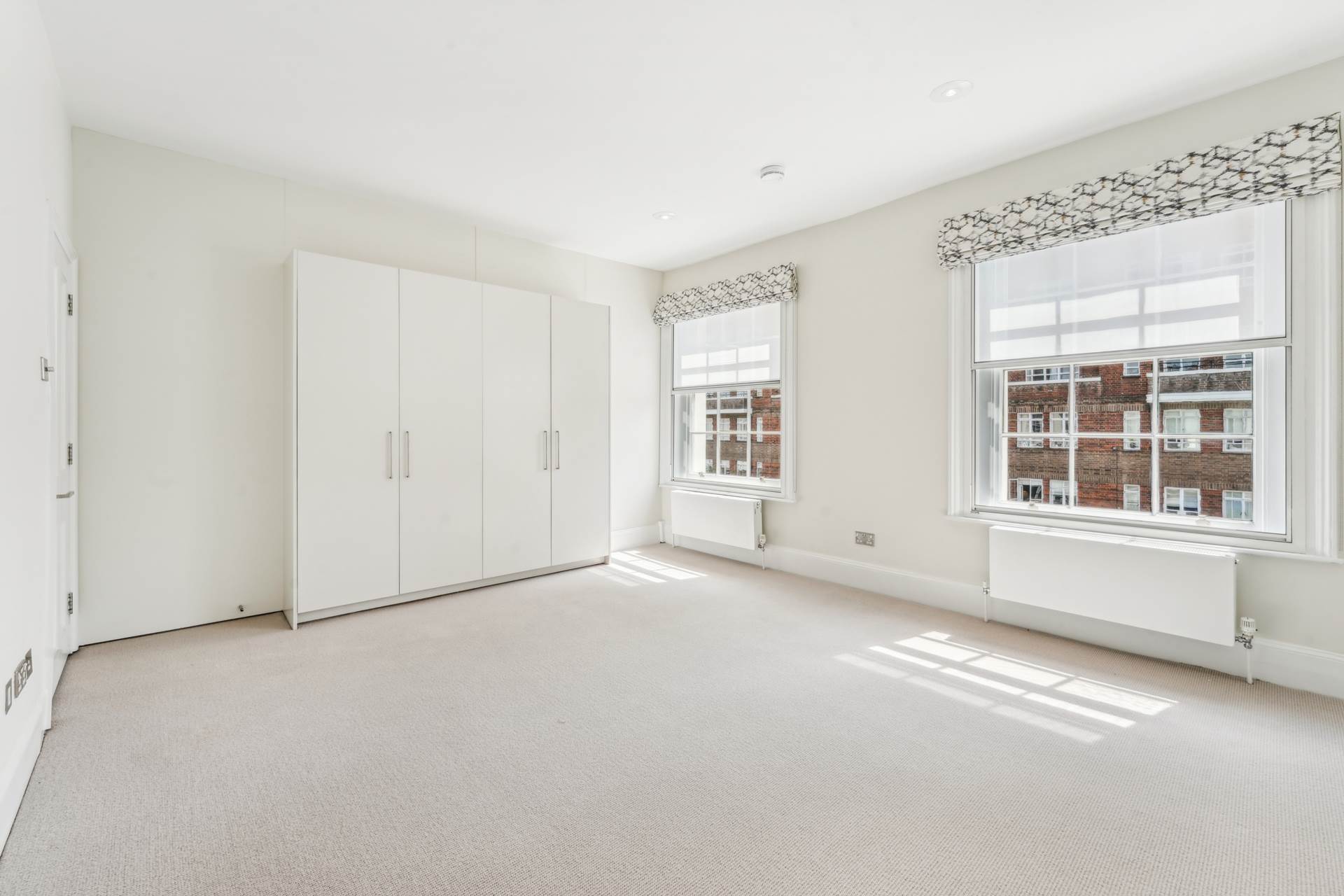 Kings Road, Chelsea SW3, Image 3