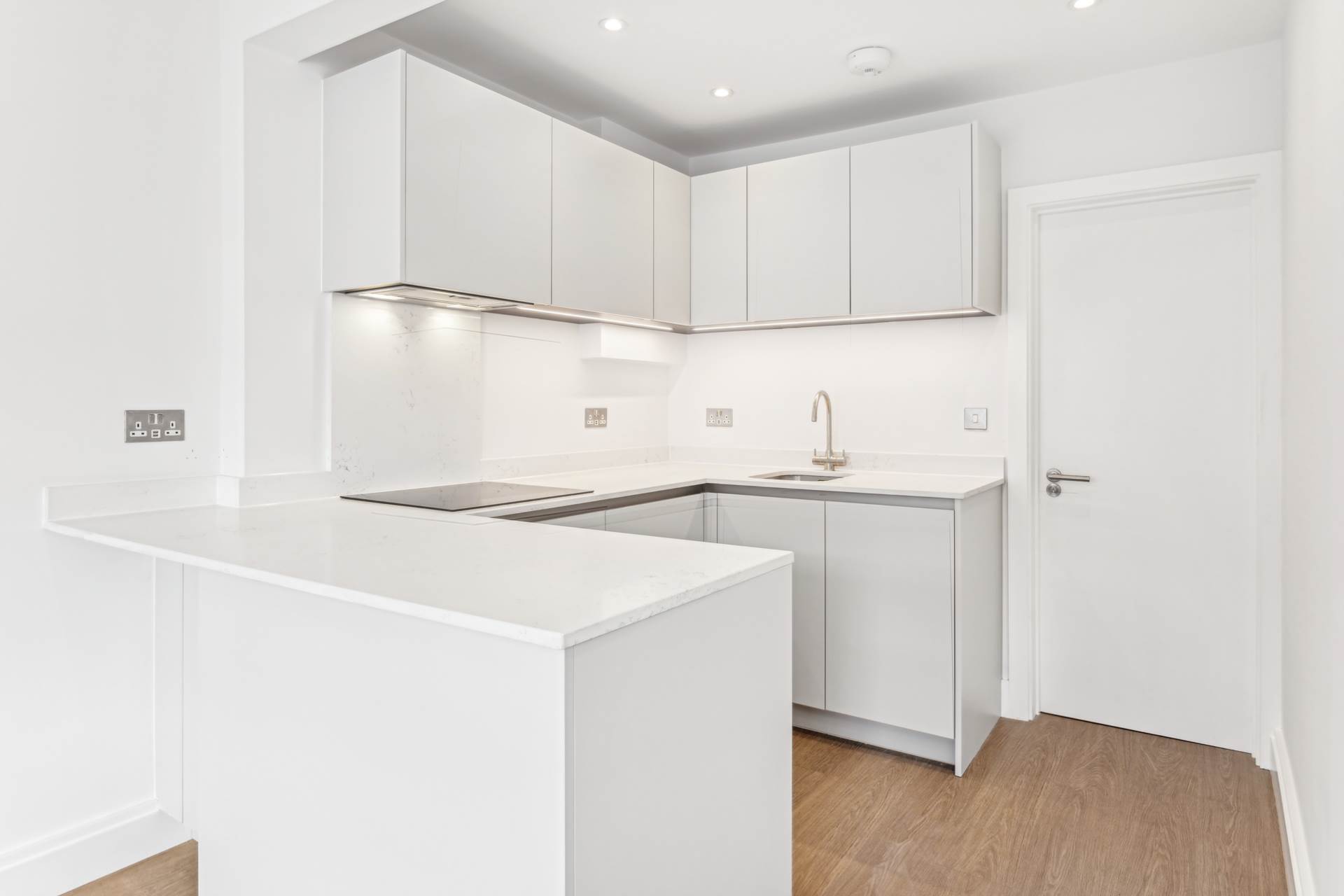 Kings Road, Chelsea SW3, Image 3