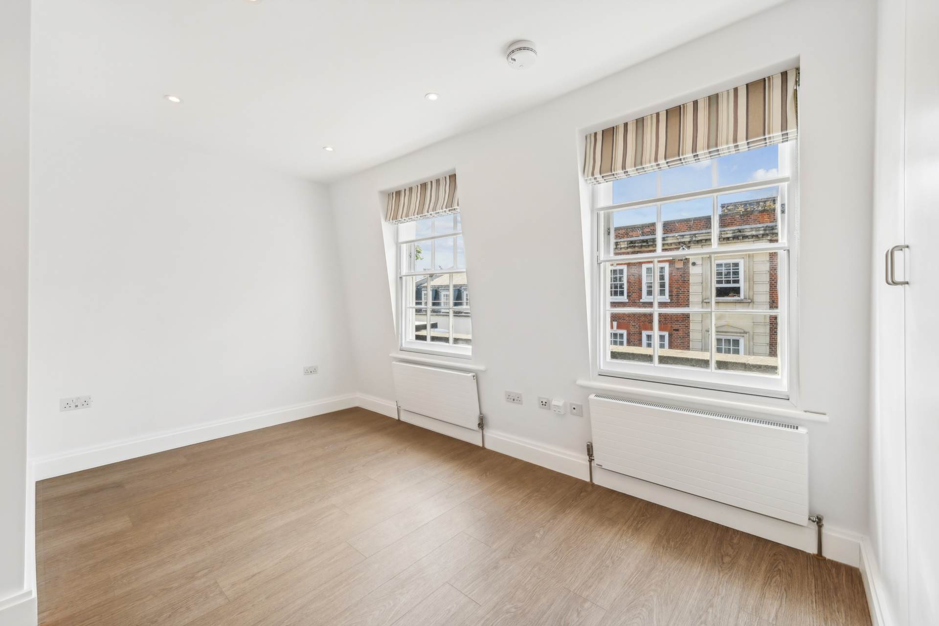Kings Road, Chelsea SW3, Image 6