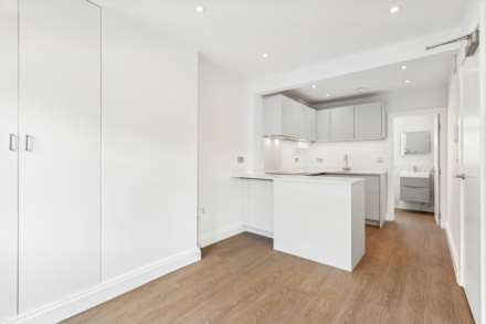 Kings Road, Chelsea SW3, Image 2