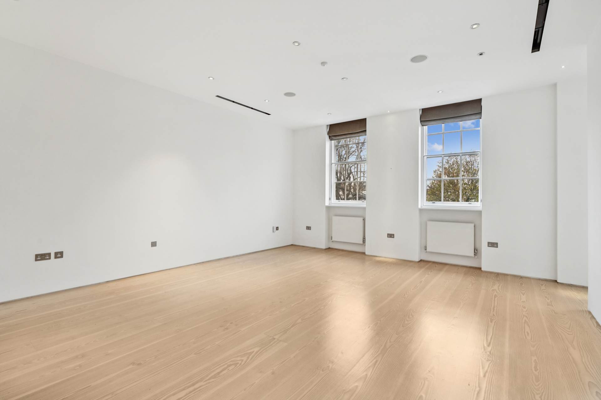 Crescent Mansions, Fulham Road, SW3, Image 15