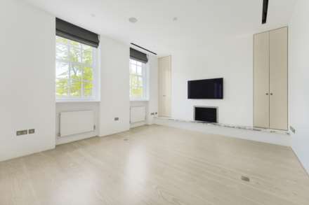 Crescent Mansions, Fulham Road, SW3, Image 4