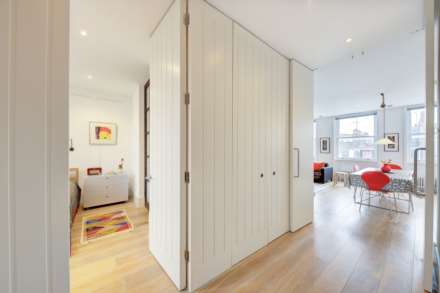 Ovington Gardens, Knightsbridge SW3, Image 2