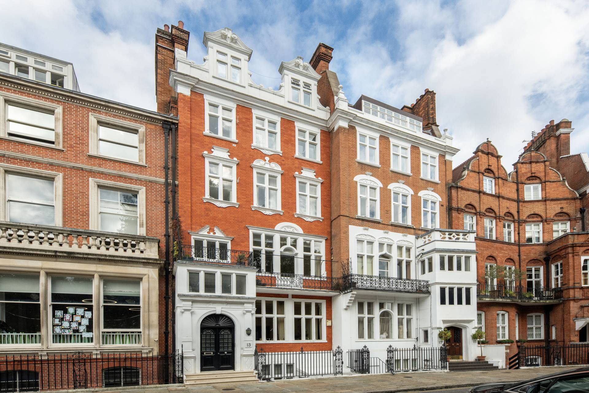 Lennox Gardens, London SW1X, Image 11