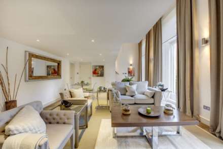 Ennismore Gardens, Knightsbridge, SW7, Image 4