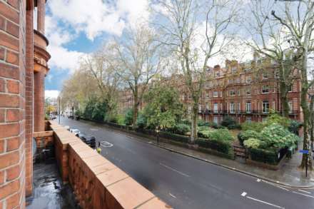 Lower Sloane Street, Chelsea SW1W, Image 3