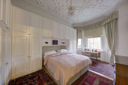 Lower Sloane Street, Chelsea SW1W, Image 4