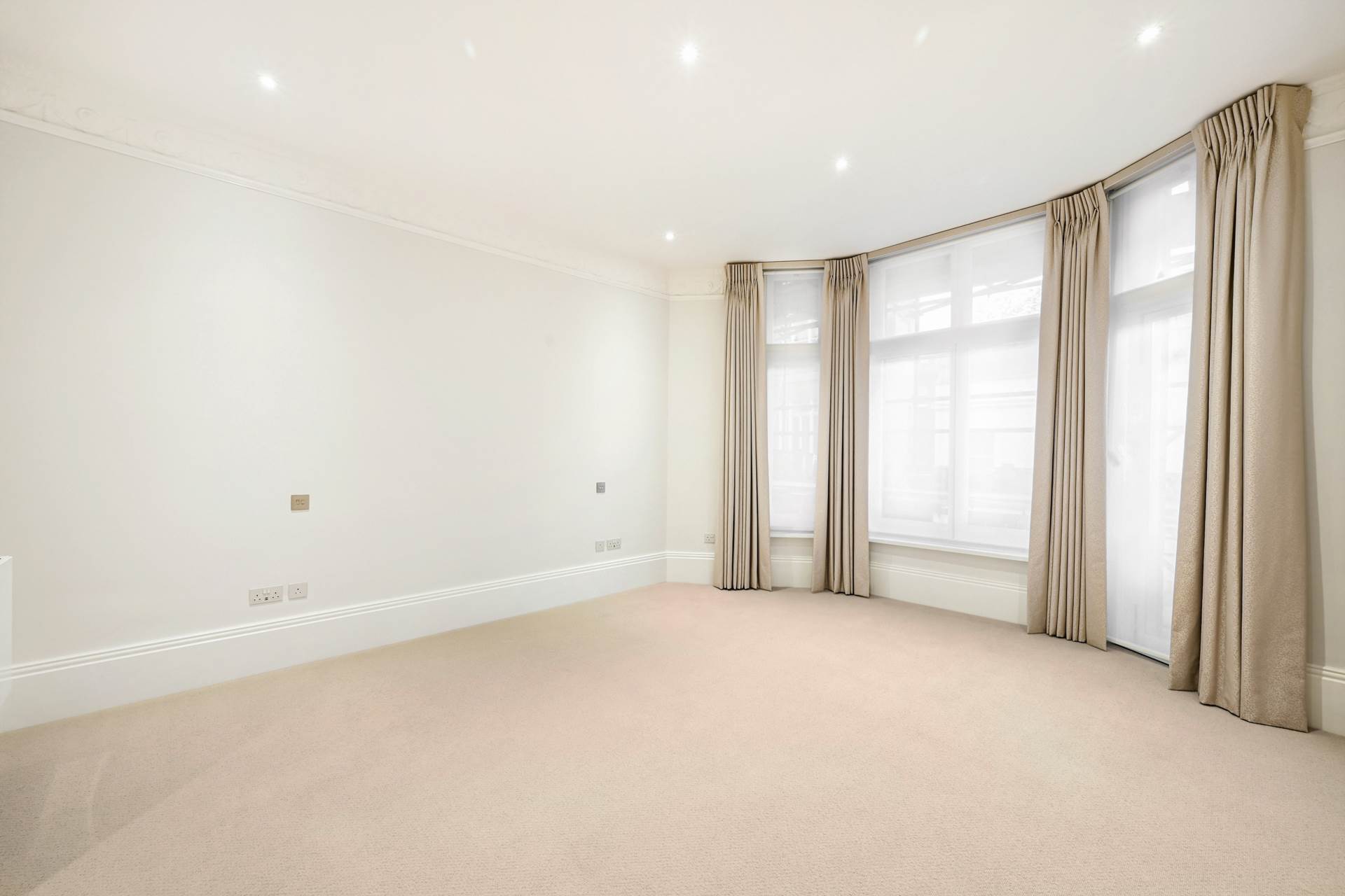 Hans Road, Knightsbridge SW3, Image 11