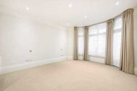 Hans Road, Knightsbridge SW3, Image 11