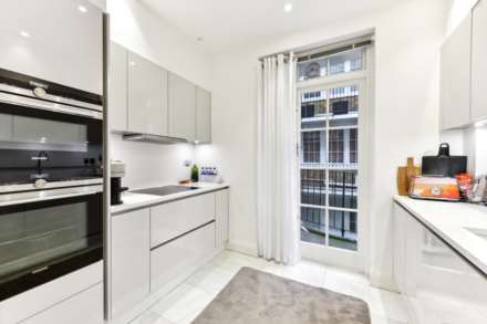 Thurloe Court, Fulham Road, Chelsea SW3, Image 3