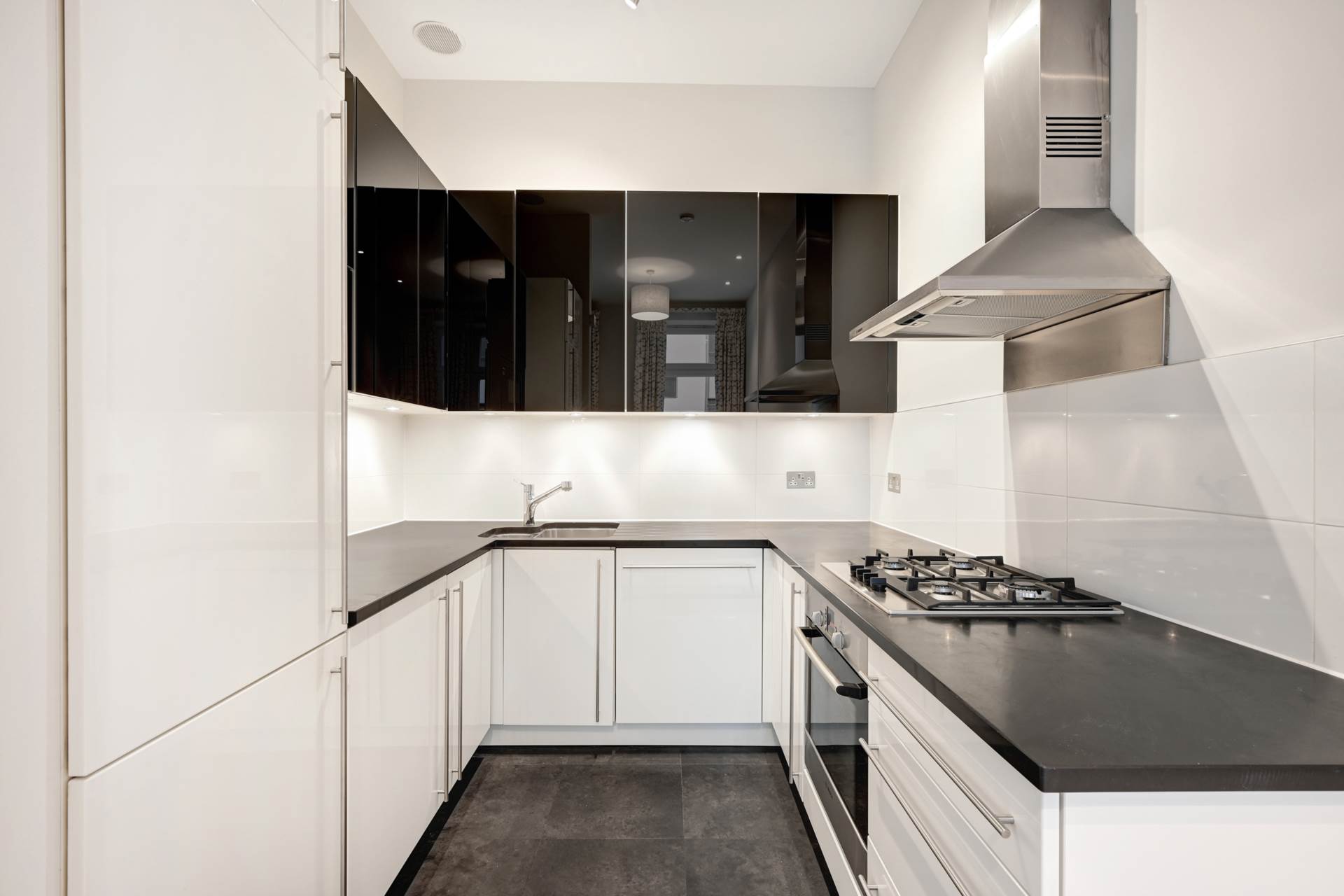 Duke Of York Square, SW3, Image 12