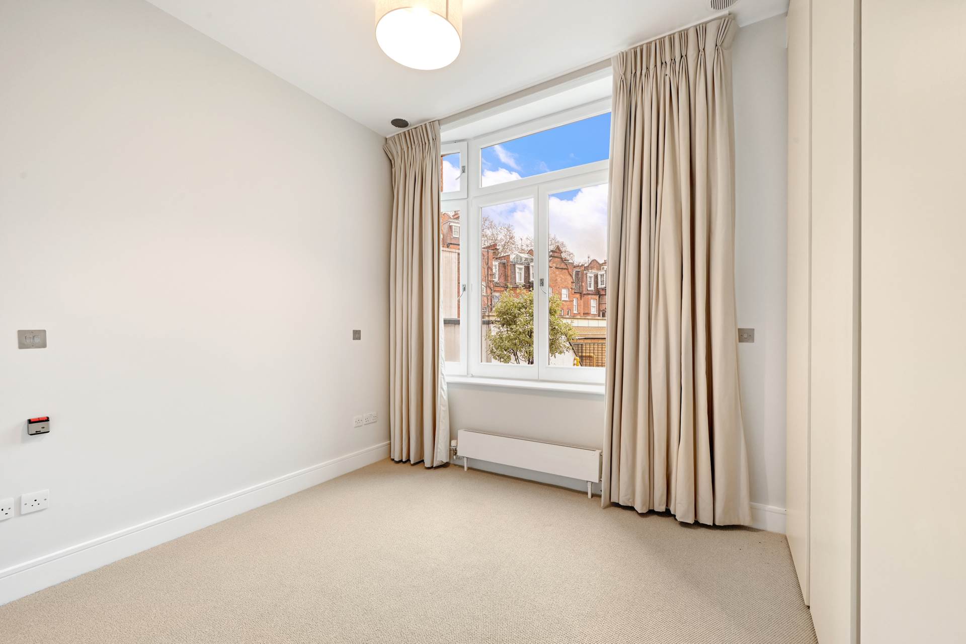 Duke Of York Square, SW3, Image 6