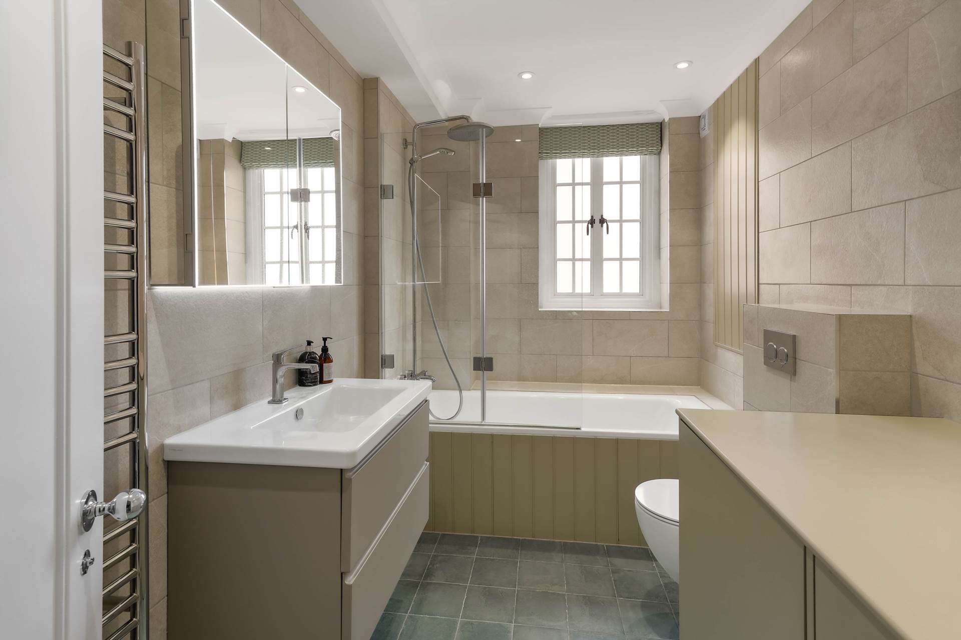 Swan Court, Chelsea Manor Street, Chelsea SW3, Image 4
