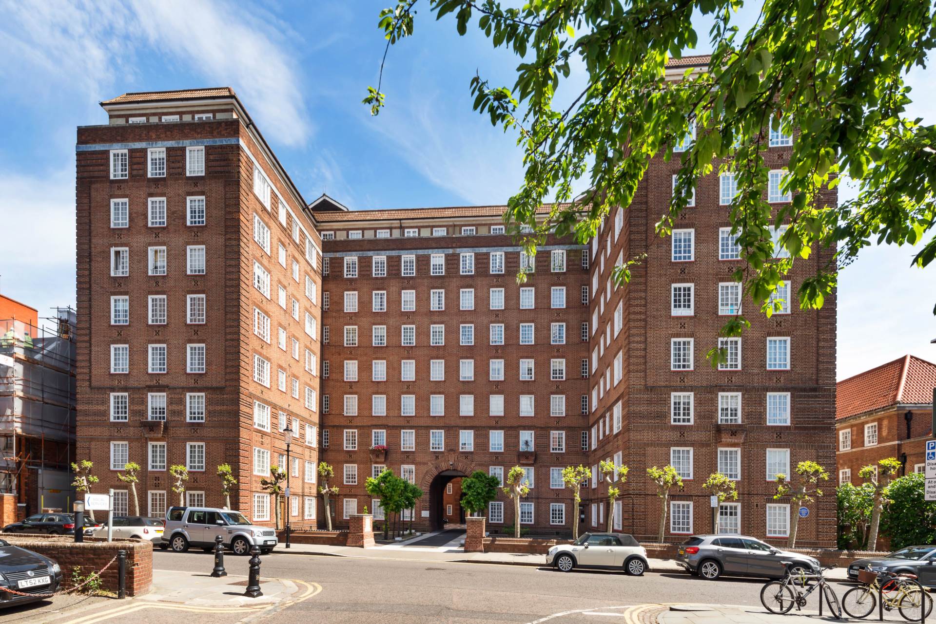 Swan Court, Chelsea Manor Street, Chelsea SW3, Image 6