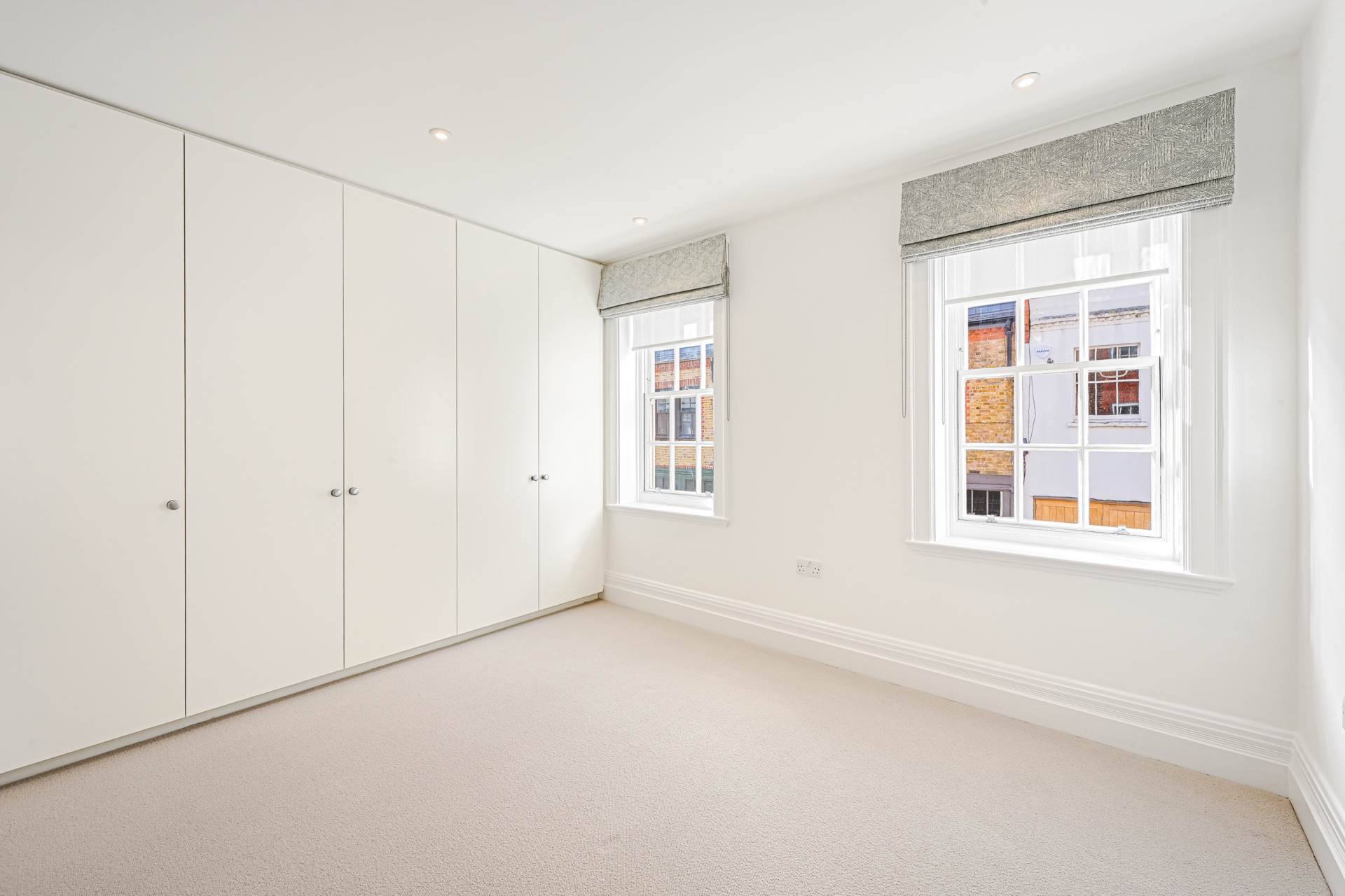 Pavilion Road, Knightsbridge SW1X, Image 4