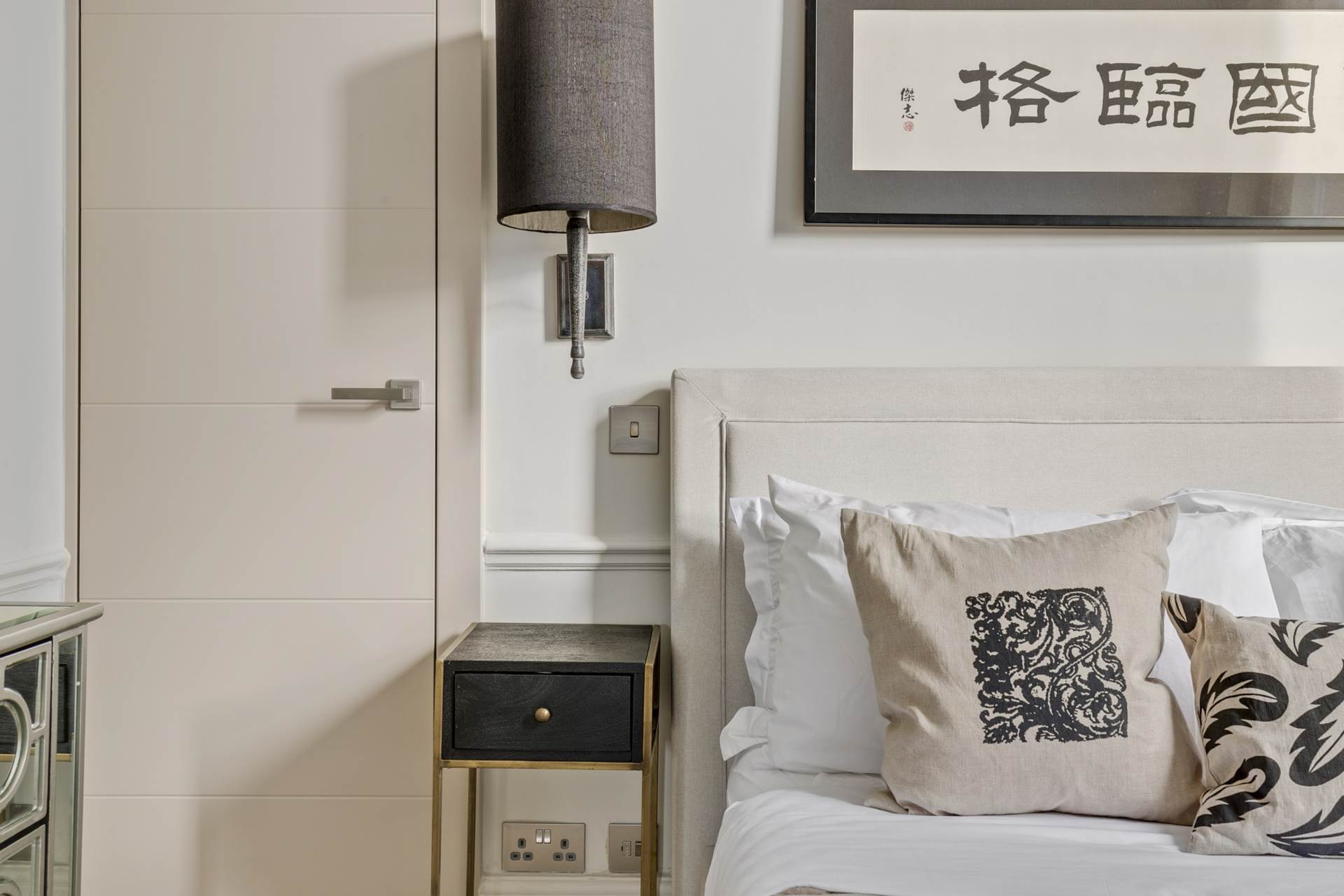Cadogan Place, London SW1X, Image 14