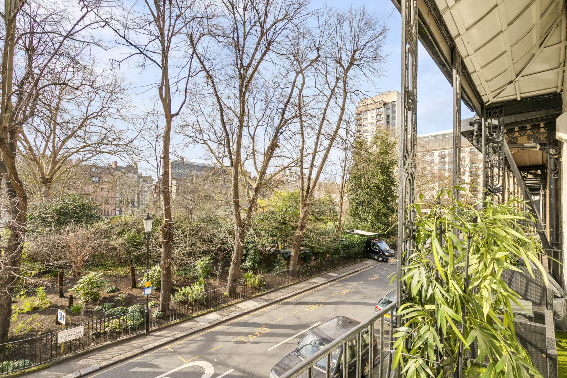 Cadogan Place, London SW1X, Image 15