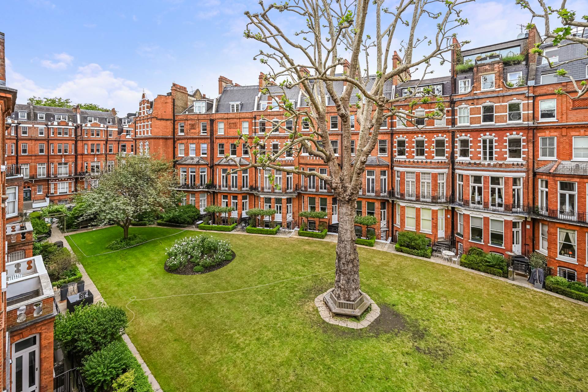 Egerton Gardens, Knightsbridge, SW3, Image 2
