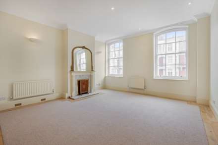 2 Bedroom Flat, Queens Gate Terrace, South Kensington SW7