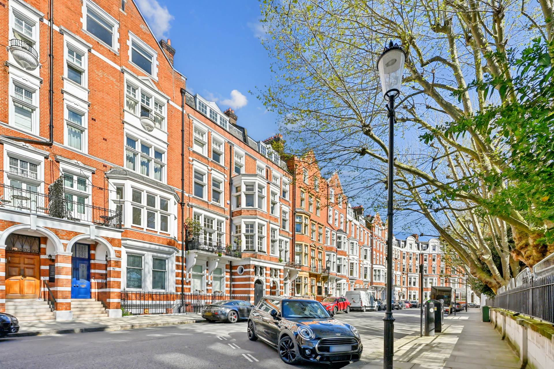 Embankment Gardens, Chelsea SW3, Image 10