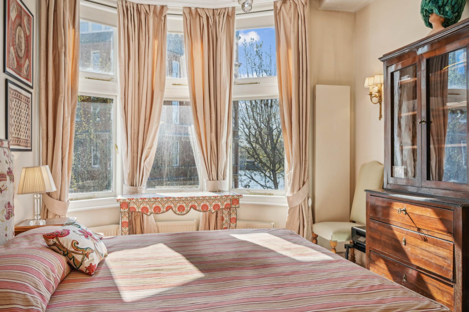 Embankment Gardens, Chelsea SW3, Image 5