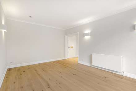 Sloane Street, London SW1X, Image 11