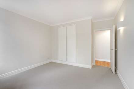 Sloane Street, London SW1X, Image 13