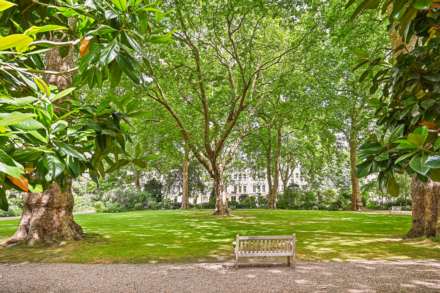 2 Bedroom Flat, Ennismore Gardens, Knightsbridge SW7