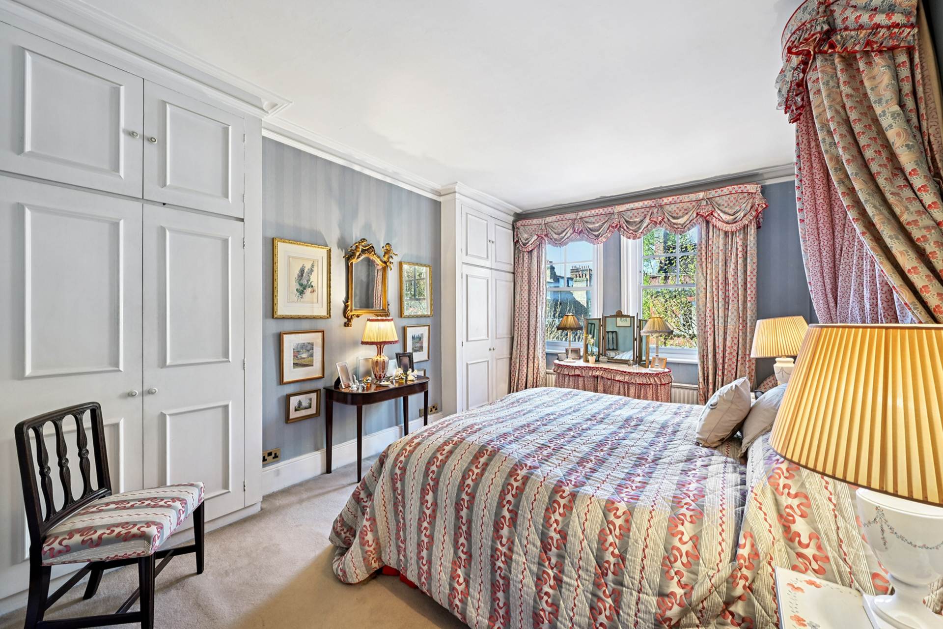 Cheyne Court, Flood Street, London SW3, Image 2