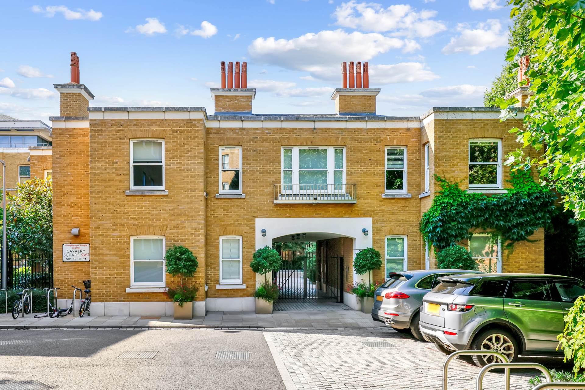 Cavalry Square, Chelsea SW3, Image 6