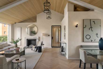 Hudson House, Hortensia Road, Chelsea SW10, Image 1
