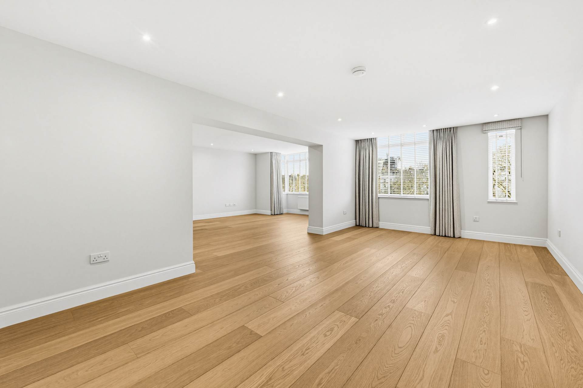 Sloane Street, London SW1X, Image 1