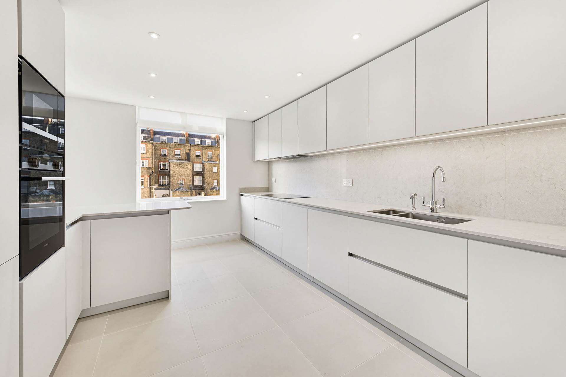 Sloane Street, London SW1X, Image 2