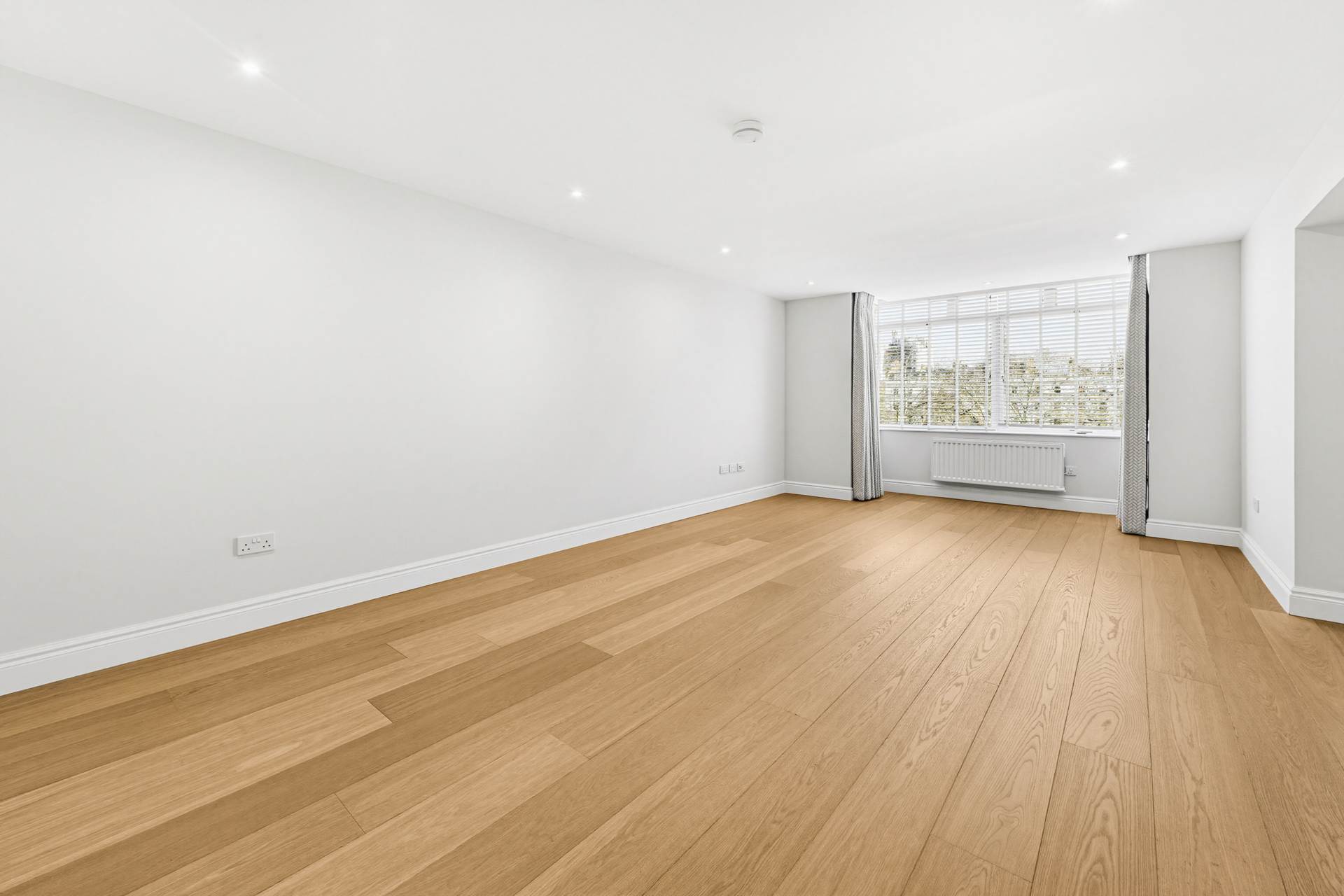 Sloane Street, London SW1X, Image 3