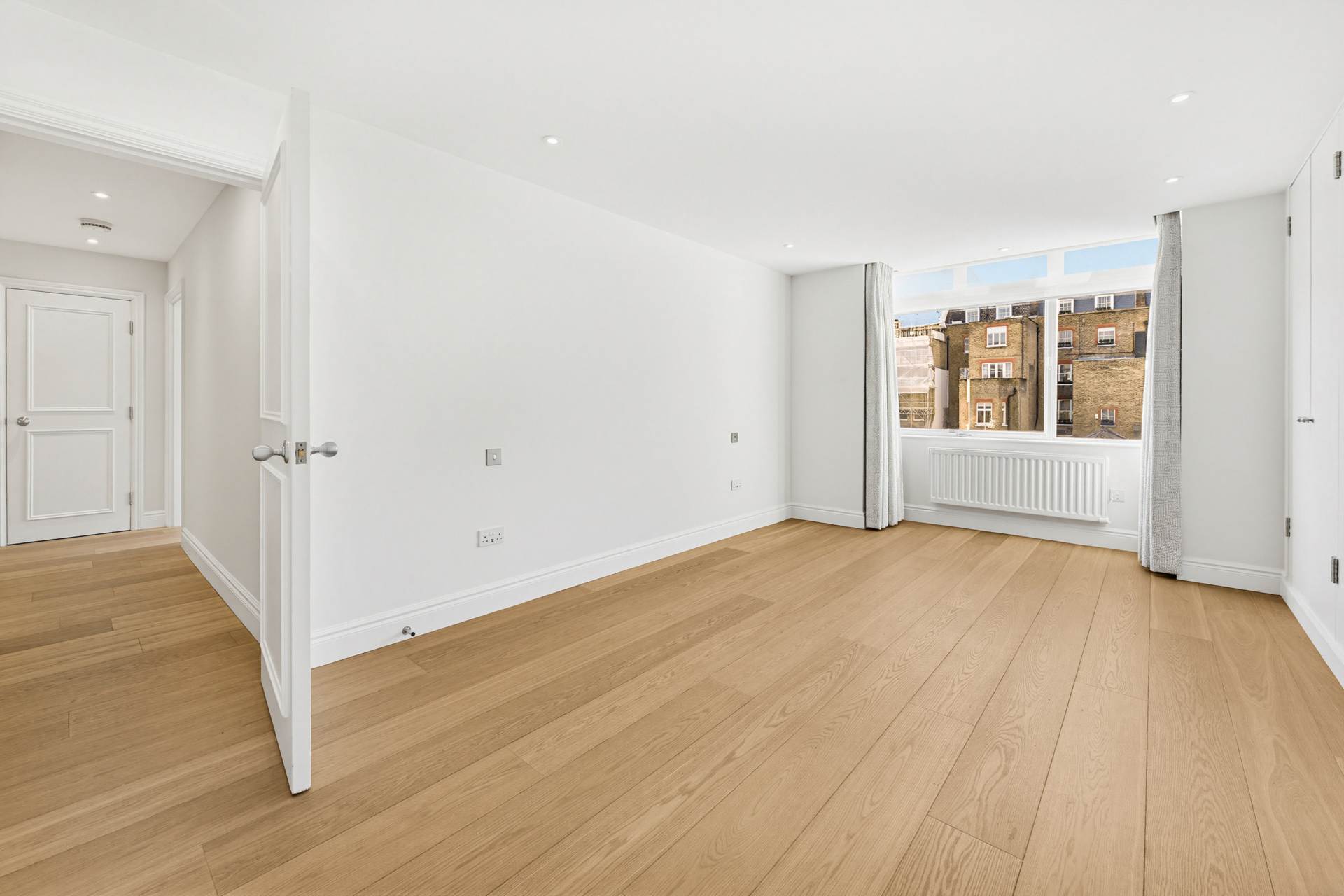 Sloane Street, London SW1X, Image 5