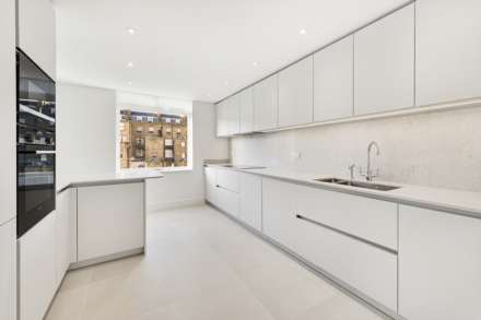 Sloane Street, London SW1X, Image 2