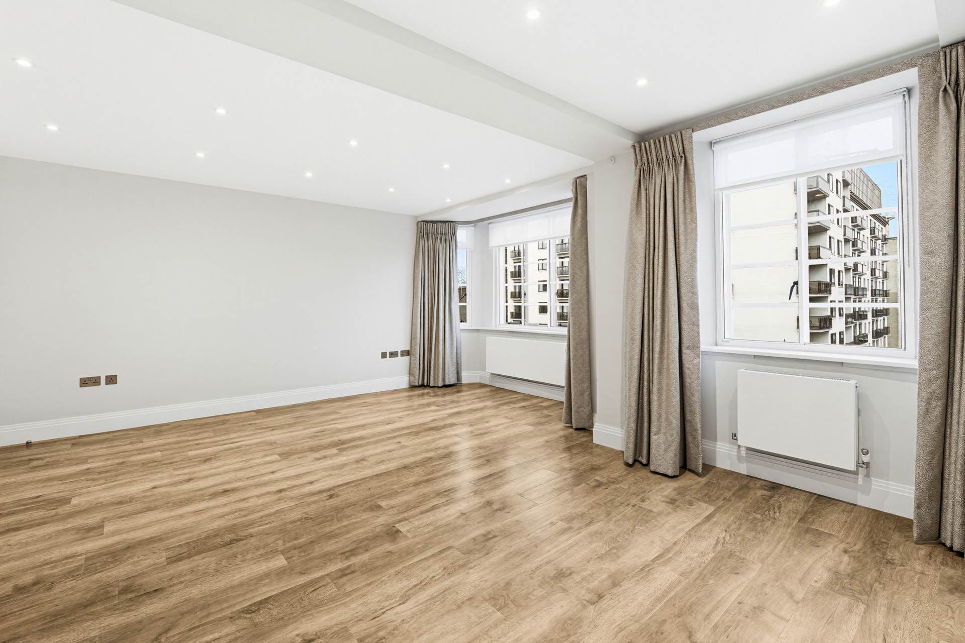 Sloane Street, London SW1X, Image 4