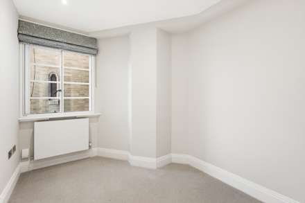 Sloane Street, London SW1X, Image 10